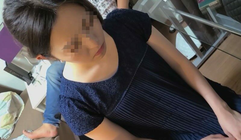 FC2-PPV-3711480 – [Individual] Exposing a proud and domineering woman outdoors, relentlessly disturbing her vagina, and punishing her for vaginal cum shot