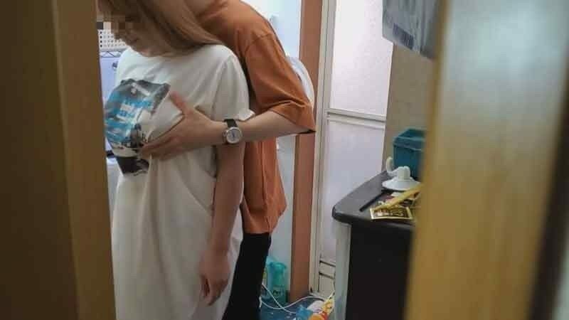 FC2-PPV-1391821 – * As a bonus, the main story [Individual] A foreign wife with big breasts and big buttocks is sold to her husband who has lost her job and is violated by a stranger's stick in a house where they live together.