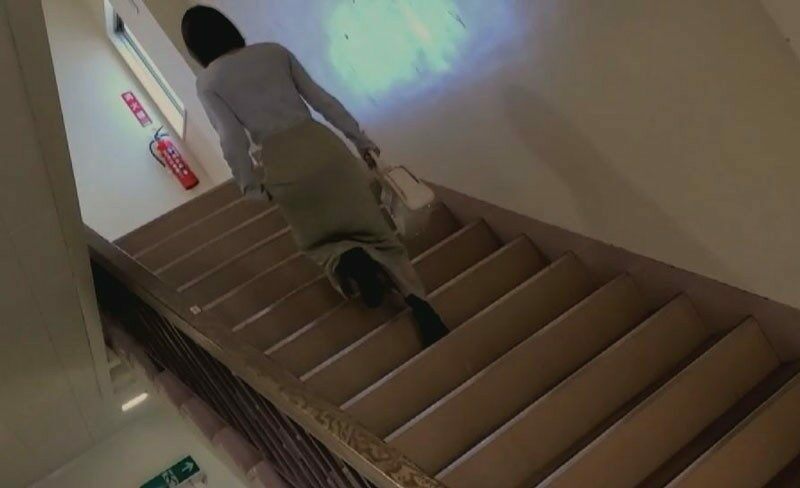 FC2-PPV-3181075 – [Individual] If you stir the hole of the petite wife of de M, it will no longer be painful, but it will turn into bliss.