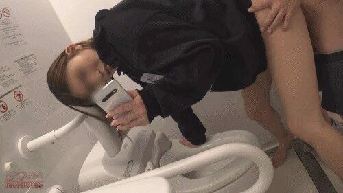 FC2-PPV-1693381 – [Uncensored x personal photography] Wife love slave No. 5 Called while shopping with her husband!  – Flicker the contract and bring it to the multipurpose toilet.  – Returned to husband as semen lazy from vaginal cum shot [#NTR]