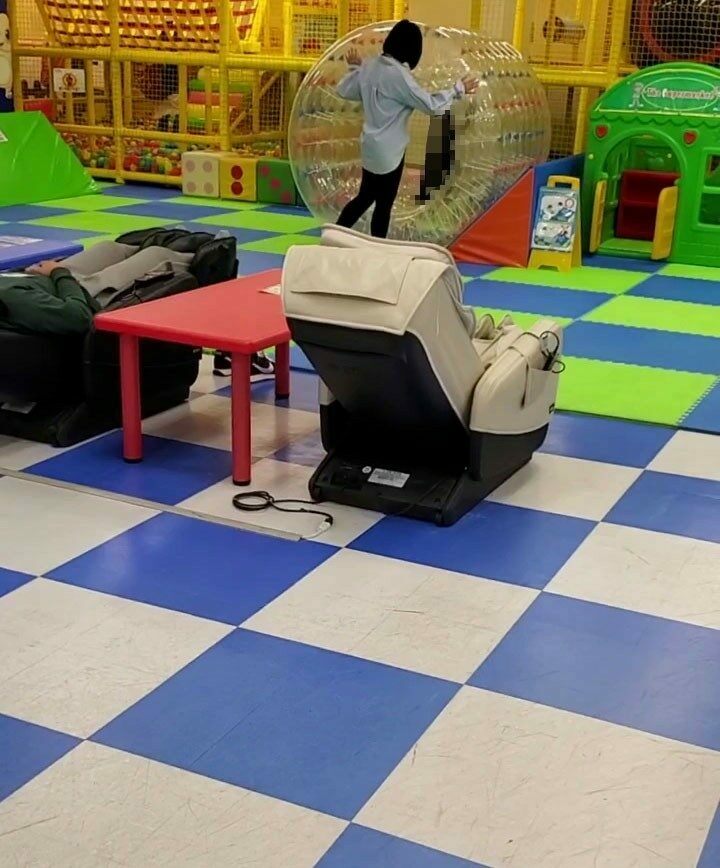 FC2-PPV-2907045 – [Individual] My son saw me being raped… – EP 2