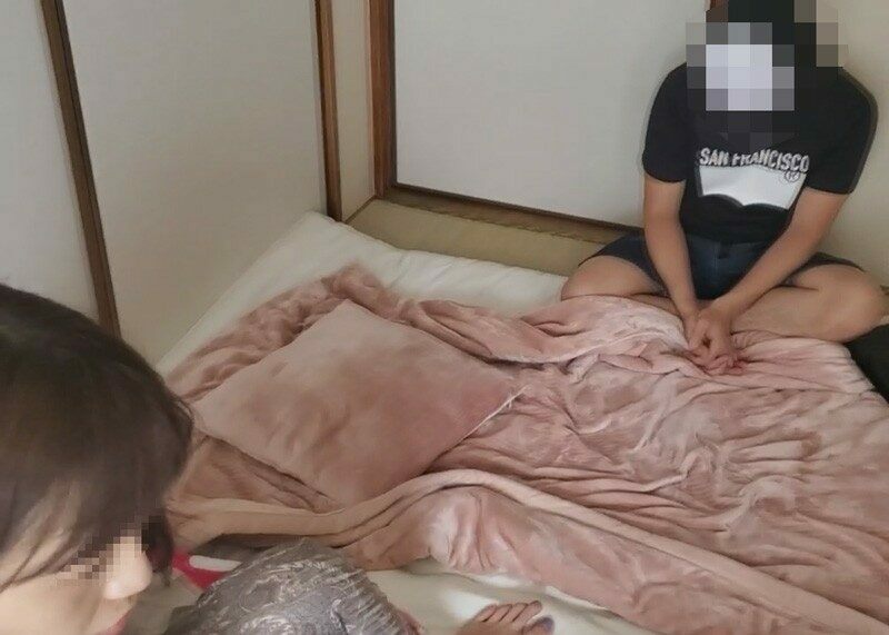 FC2-PPV-2320858 – Expose Commemorative [Individual] Let your husband take a picture and show you the reality that another person impregnates you with two visits