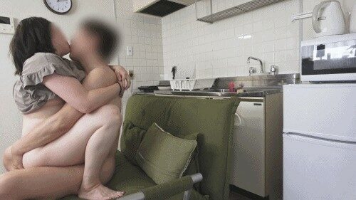 FC2-PPV-3195246 – [Uncensored x personal photography] A young wife who bought a luxury brand bag is working as a dad to pay off the loan!  – Live proudly at home where the child is in the next room!  – Amateur wife's real sex that can only be seen he