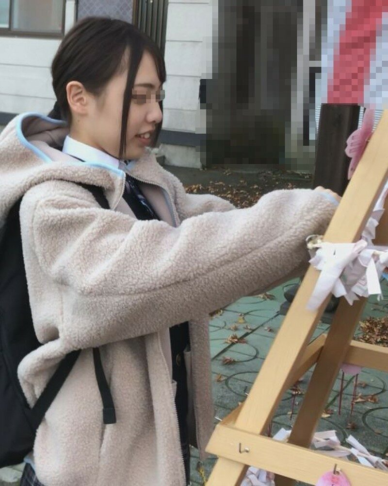 FC2-PPV-1206782 – [Individual shooting] Prefectural general course ① Innocent fair-skinned girl.  – I helped him with family matters.  – Outdoor exposure-service at the hotel.