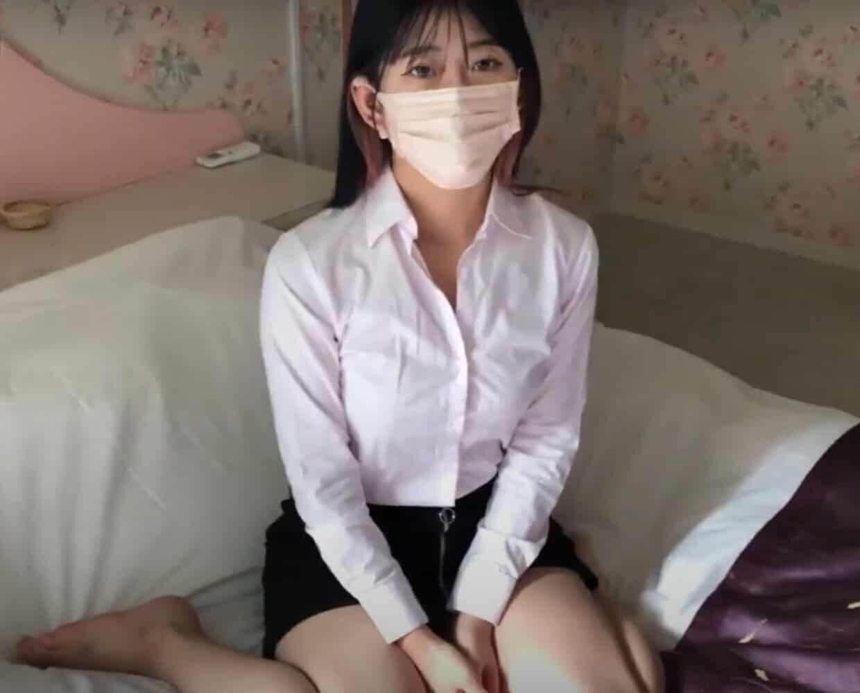 FC2PPV 4598143 [Creampie] A beautiful married woman with beautiful breasts, peach buttocks, and a cute voice that you wouldn’t expect from a mother of one child. Last support for creampie