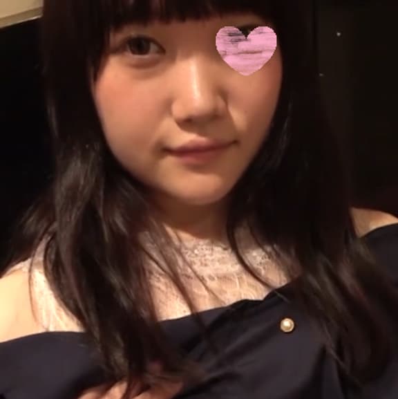 FC2PPV 4608162 [Individual shooting] A petite, baby-faced beauty is filmed for her friend’s yarichin! She’s having a good time! [High-quality image with bonus]