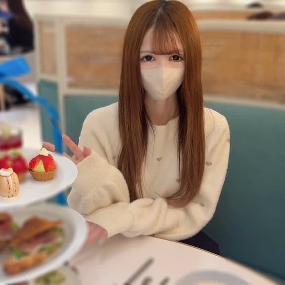 FC2PPV 4638759 [Face exposed] A hostess working in Kabukicho. I can’t tell you the content of the video, but it’s a cum shot.