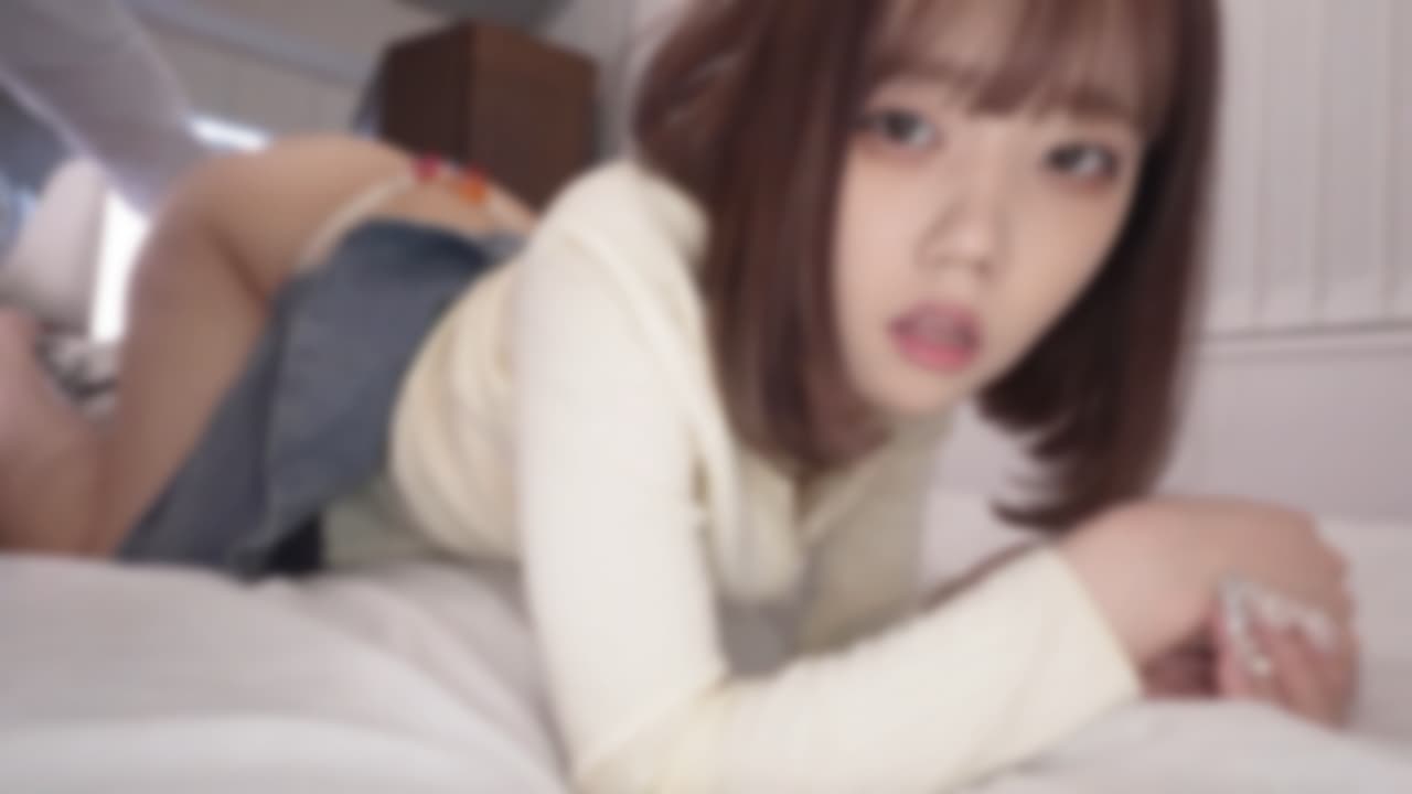 FC2PPV 4666051 [Cheeky/short] My neighbor’s neatness came to visit me again because she was frustrated, and I poured my semen into her small shaved pussy