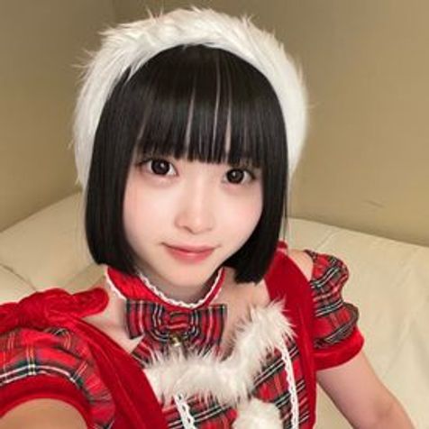FC2PPV 4673769 I got the cute Yuna to do a Christmas cosplay