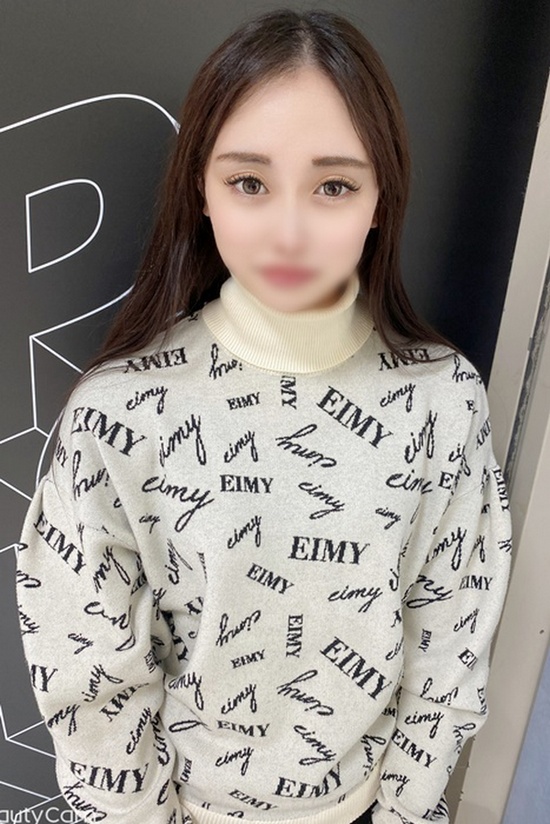 FC2PPV 4682685 [Continuous creampie, pregnant♡]♪ Black-haired half-Japanese beauty Natsumi-chan. She is extremely sensitive and has a virgin/mature/unrecognized pubic hair pussy that she enjoyed with multiple men♡