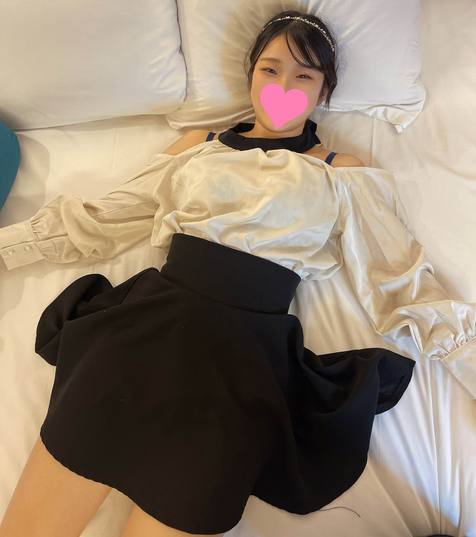 FC2PPV 4716627 Luxurious Overnight Sex with the Super Popular Angelic Rara-chan. Too Cute, Clinging and Adorable. Full Face Reveal. Casual Clothes Part 1.
