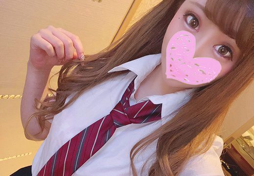 FC2PPV 4940387 Steamy Raw Sex with 18-Year-Old S-Class Devilish Massage Girl Misa-chan, Creampie Included
