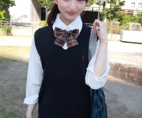 FC2PPV 4953812 Cute Ex-Idol Trainee’s Secret Graduation Trip – Raw Creampie Onsen Getaway With Her True Wild Side Showing
