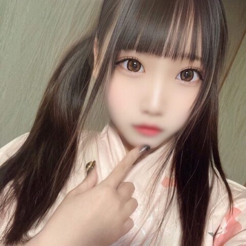 FC2-PPV-4966397 [Uncensored] [Face Shown] [Creampie] Hot Spring Trip & Overnight Sex With Honoka, An 18-year-old Idol Who Looks Just Like Yui Aragaki ♡ Her Disheveled Yukata Drives A Creepy Old Guy’s Cock Wild—leading To The Real Deal: A Raw Crea