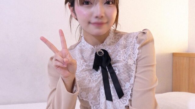 FC2PPV 4974582 God-Tier Bonus: Viral SNS Alt-Account Girl Karen-chan (20) Secret Meeting