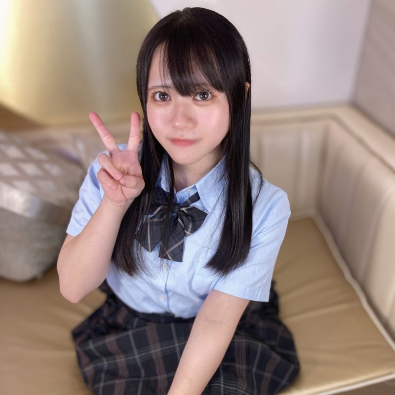 FC2PPV 4977322 – This College Girl Looks Just Like a Famous Newscaster, But That Innocent Look Hides an E-Cup Body