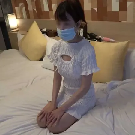 FC2PPV 4983582 – 유부녀의 생애 첫 섹스 영상, 아름다운 피부와 가슴, 엉덩이 공개 (한정 할인)