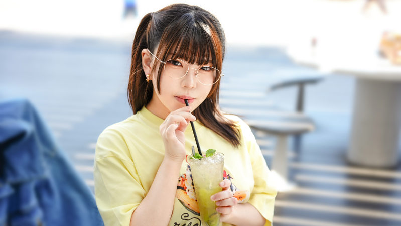 SIRO-5736 Wild Little Bird’s Filthy Moans and Tongue Ring Action with Big G-Cup Tits