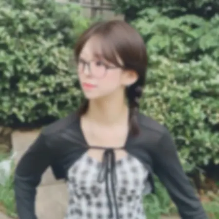 FC2PPV 4987593: Her First Creampie Ever – Sassy 18-Year-Old Music Student in Glasses Shakes with Climax from a Vibrator