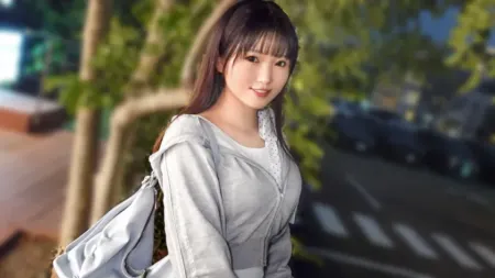 SIRO-5719 This sweet but mature-minded girl gets turned on surrounded by older men in a porn theater – she climaxes from every touch and every move, a total erogenous zone [First Shoot] [English Subtitles]